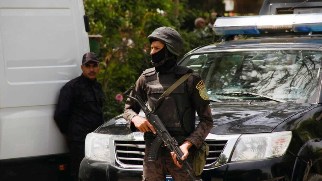 فيديوهات خادشة للحياء.. الأمن المصري يعتقل سيدتين بسبب تيك توك