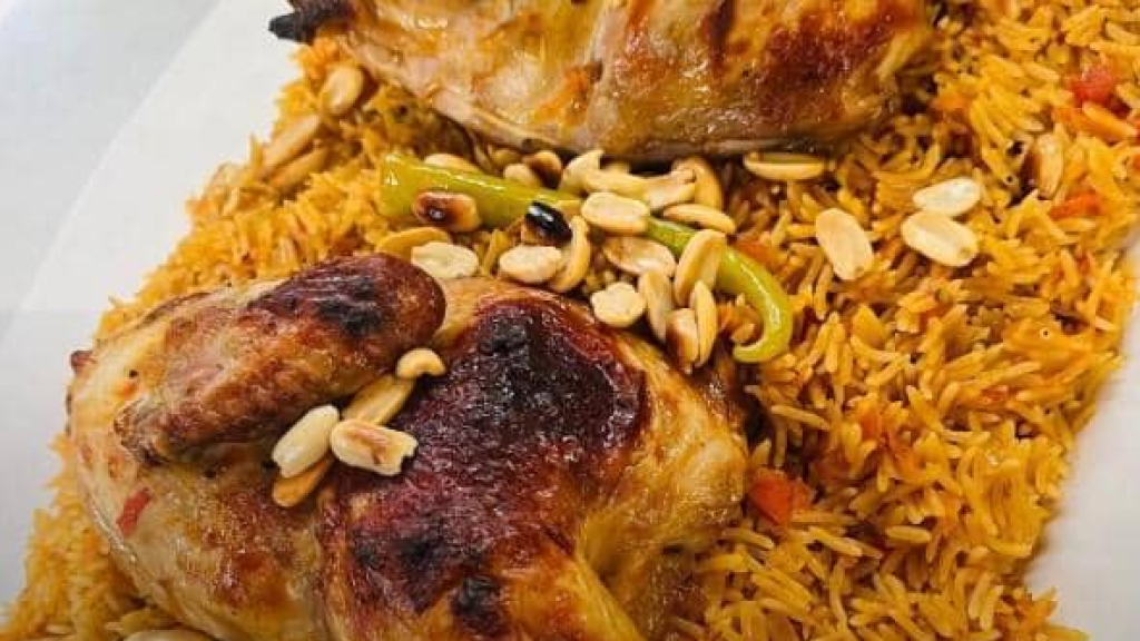 طريقة عمل أرز بخاري بالدجاج.. خطوات سهلة