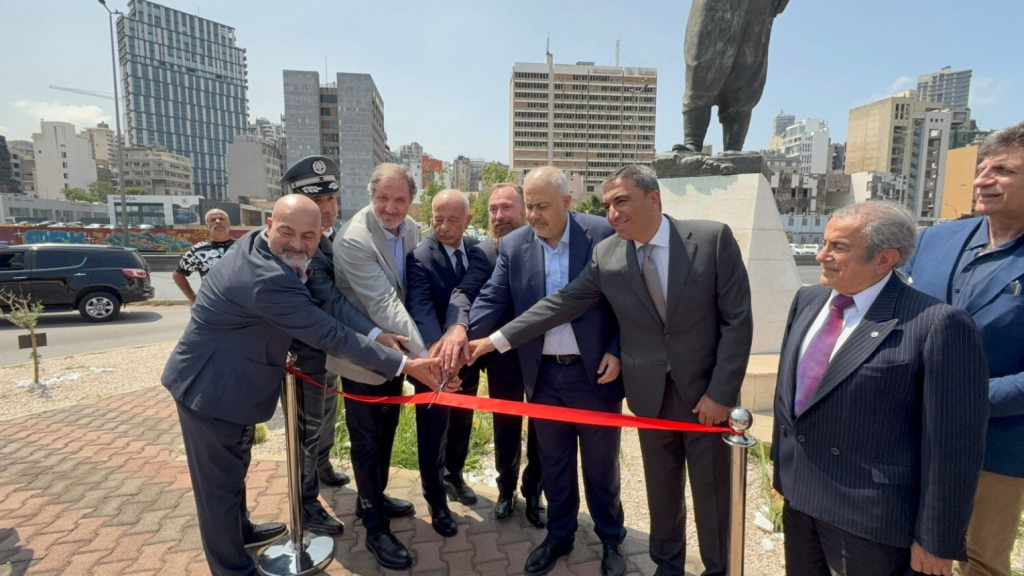 سفارة المكسيك في لبنان تفتتح حديقة مكسيكية عند تمثال المغترب في بيروت