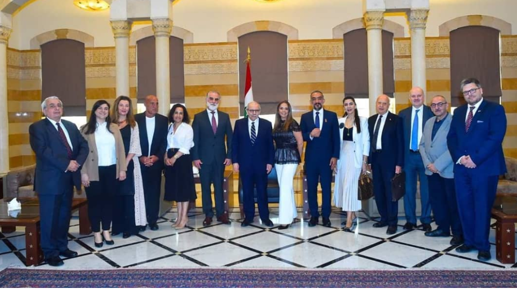 سلام استقبل حمدان والصمد ويعقوبيان... والتقى وفداً إغترابيّاً