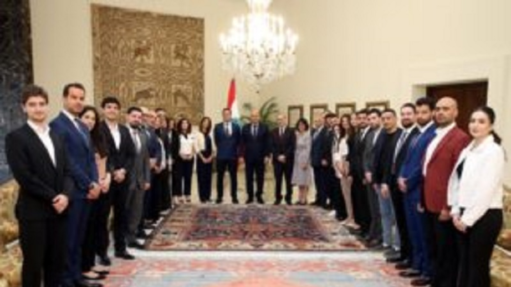 عون: الفساد دمر لبنان والحل بالحكومة الرقمية