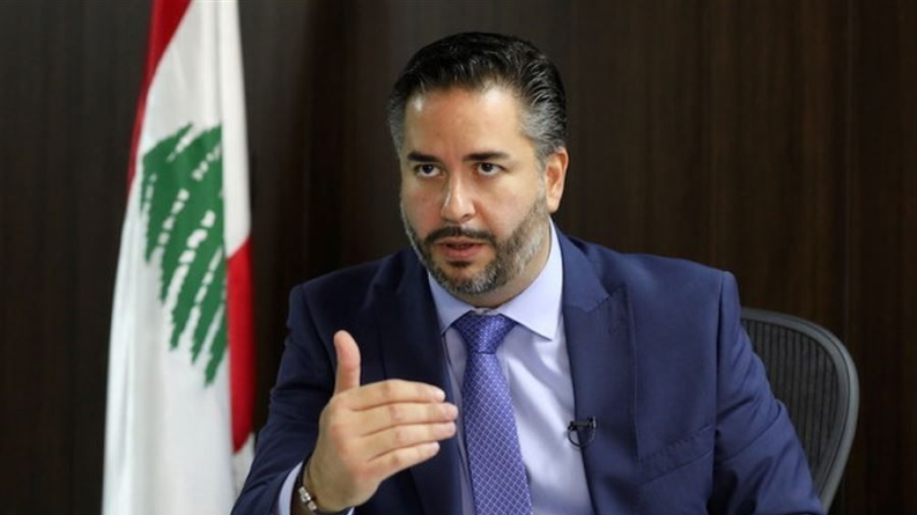 أمين سلام أول موقوف برتبة وزير