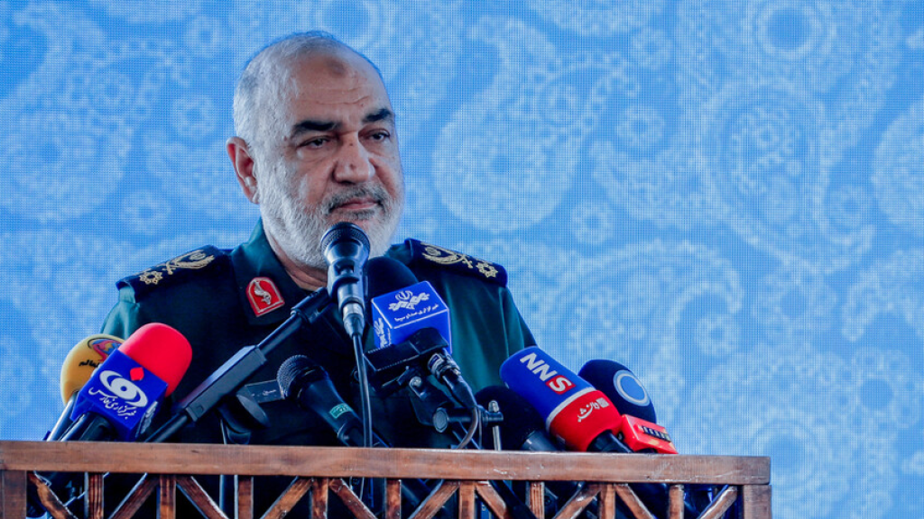 الحرس الثوري الإيراني يصدر بيانا بخصوص مقتل سلامي والرد على الهجوم الإسرائيلي