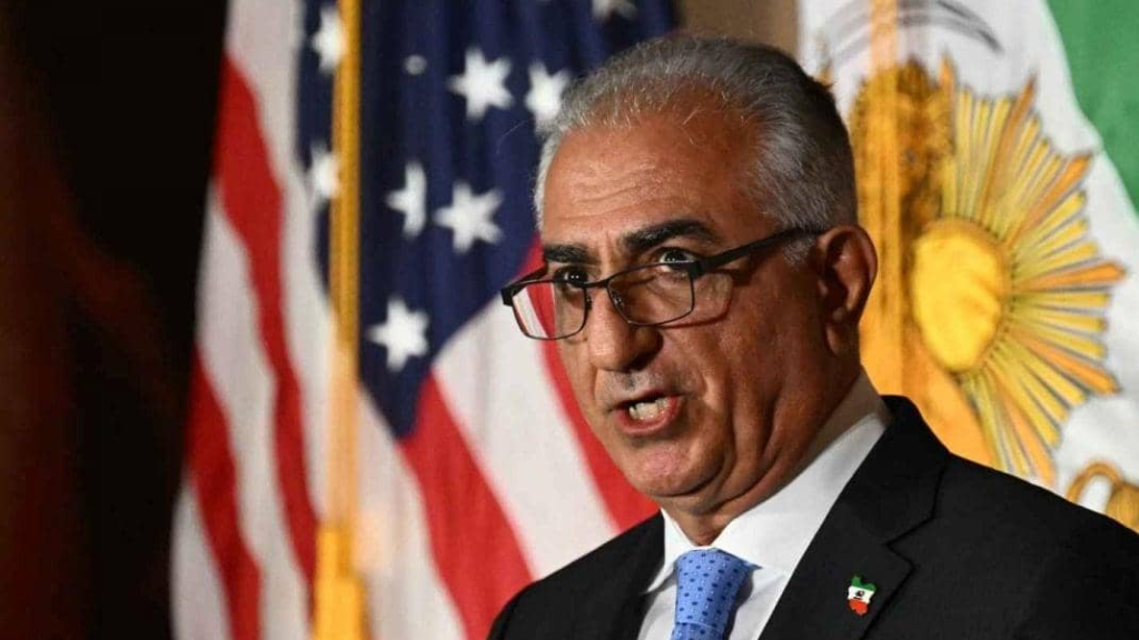 بعد الهجوم الإسرائيلي... دعوةٌ من نجل شاه إيران!
