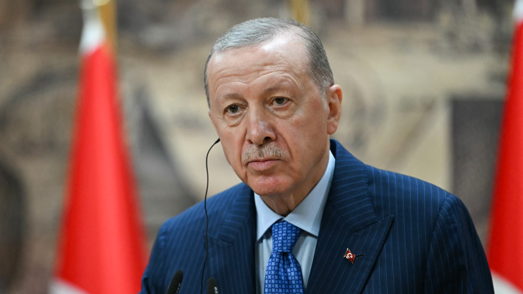 *اردوغان يحذّر من خطر 