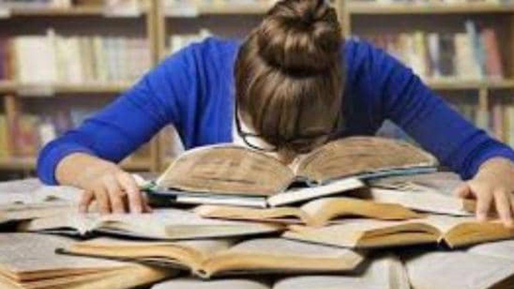 لطلاب الثانوية العامة.. أطعمة ترفع تركيزك وتقوي ذاكرتك وقت الامتحانات