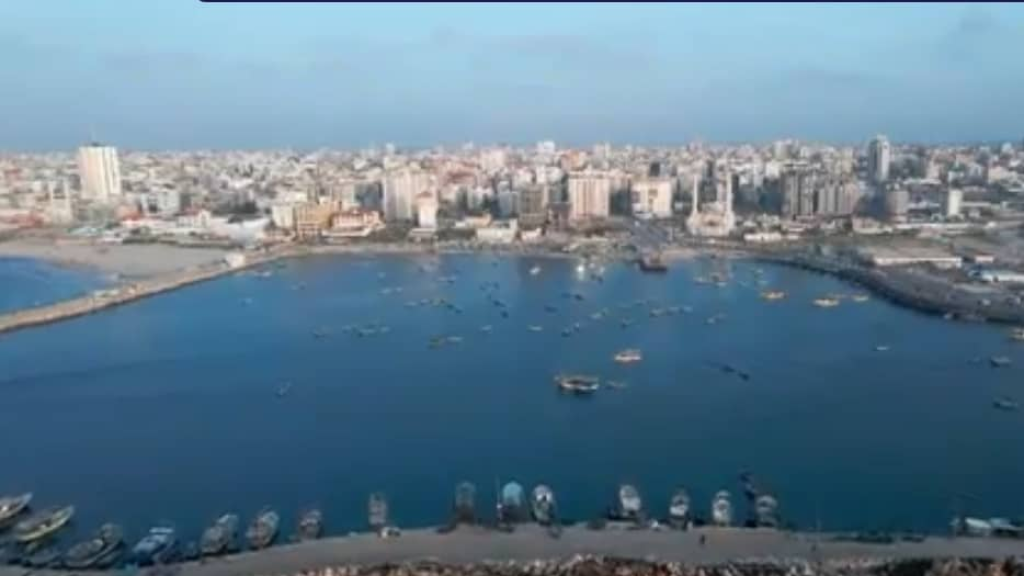 بين ركام غزة وتماثيل موسكو.. قصتان متباينتان عن الصمود والذاكرة