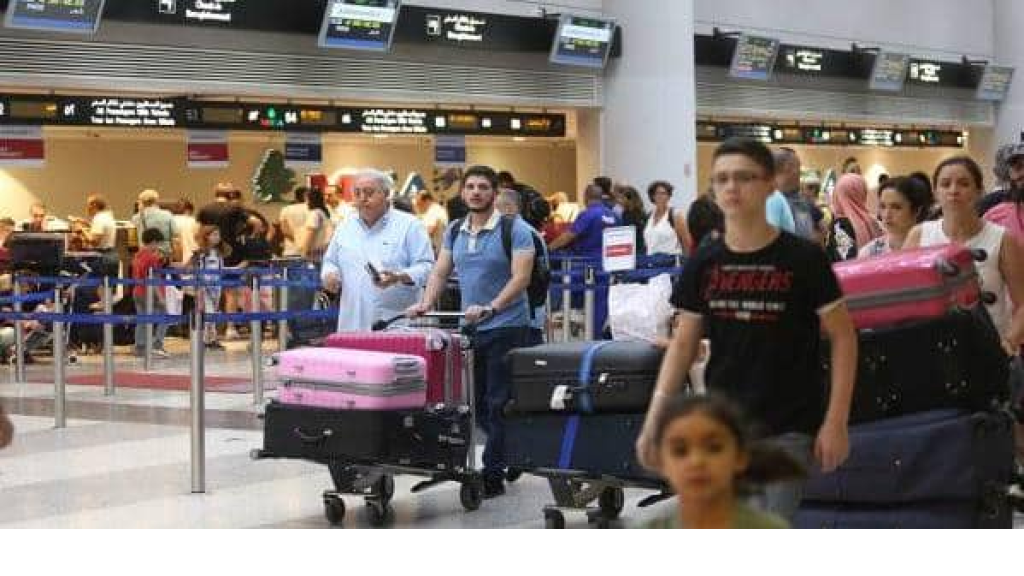 السياحة على صفيح ساخن... عبود يكشف: إلغاءات تطيح بموسم الصيف إلّا إذا!