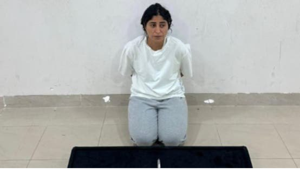 ضبط شجون الهاجري بتهمة حيازة مواد مخدرة.. ونشر صورتها