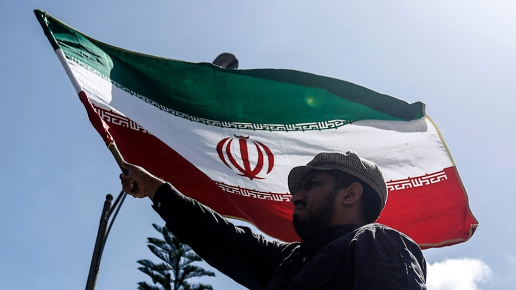 إيران تغيّر «سياستها الصاروخية»: استبدال الكم بالجودة مسؤول إيراني: نستخدم صواريخ دقيقة ومتطوّرة ضدّ أهداف حساسة (فيديو) 