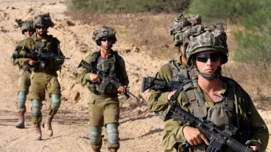 توتر حدودي: الجيش الإسرائيلي ينقل جرافة إلى داخل لبنان والجيش اللبناني يستعد لاستعادتها