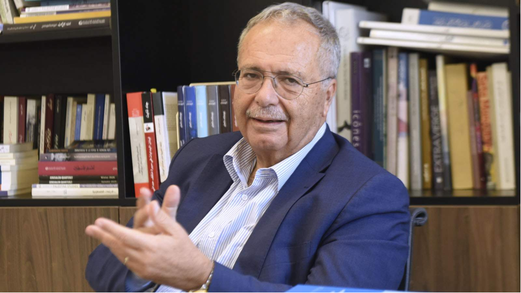 طارق متري يردّ على 