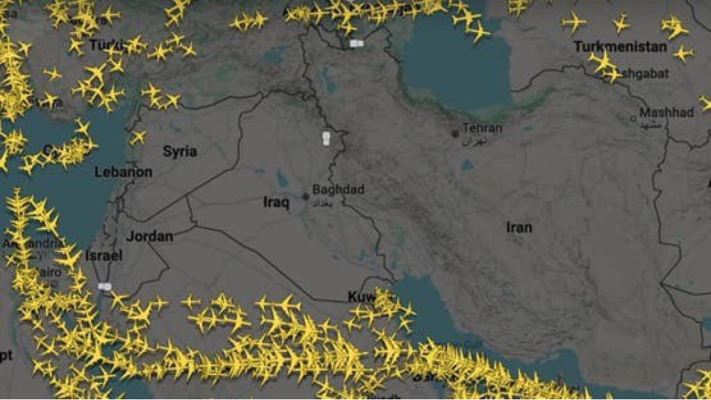 شركات الطيران تواصل تجنب المجال الجوي لأجزاء كبيرة من الشرق الأوسط