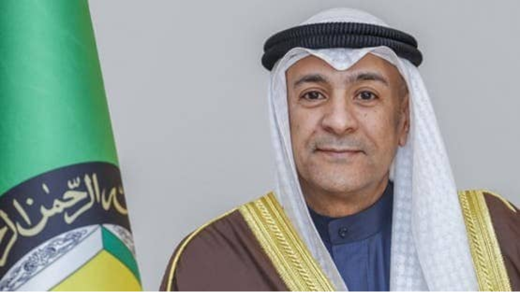 أمين مجلس التعاون: نبذل جهودنا لإيقاف الهجمات ضد إيران ونفاجأ بالاعتداء على قطر