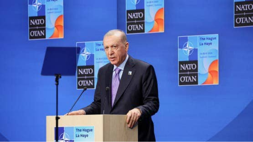 أردوغان: ناقشت مع ترامب شراء طائرات إف 35.. و