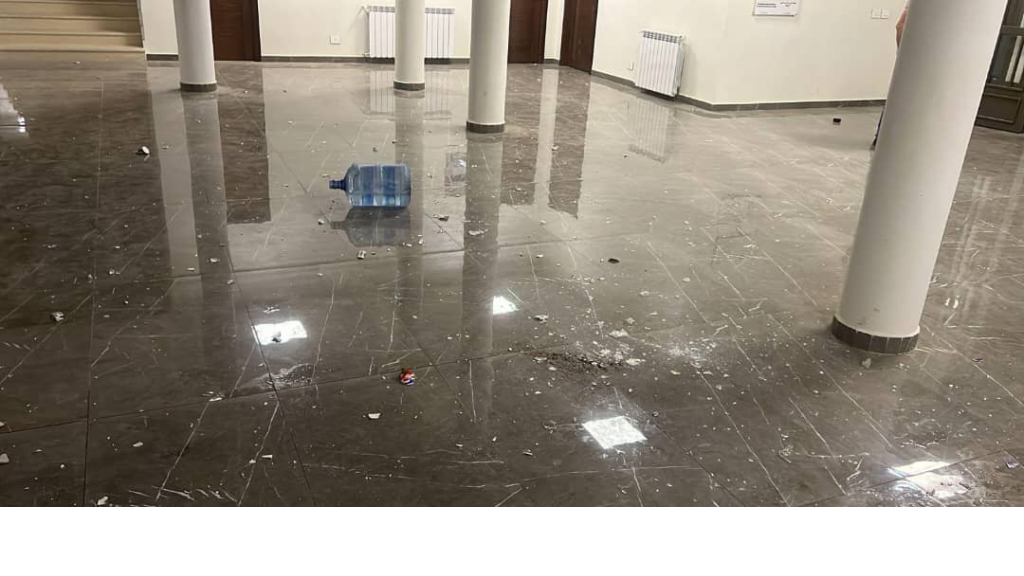 بعد الاعتداء في رأس بعلبك... البلدية: تم التعرف على الفاعلين