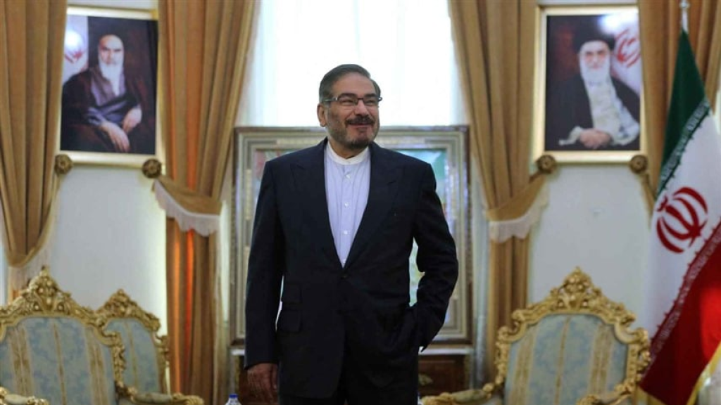 فشل العدو في اغتياله..مستشار خامئني: هكذا نجوت من الموت