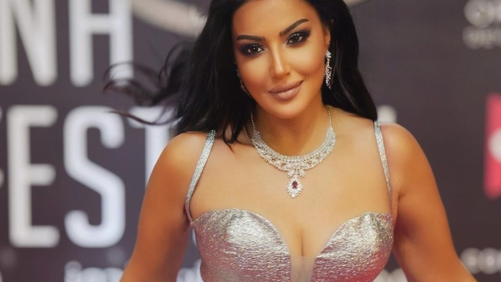  فنانة شهيرة تُثير الجدل بتصريحاتها: 