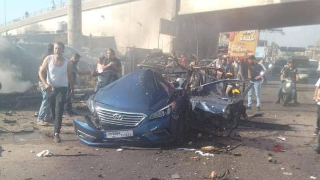 طوارىء الصحة: شهيد و3 جرحى حصيلة أولية للغارة على السيارة في خلدة