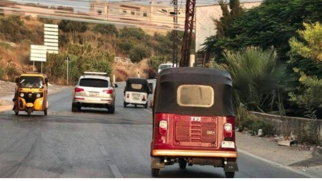 الـ”توك توك” من فكرة لحلٍ.. إلى مشكلة تحتاج حلّا