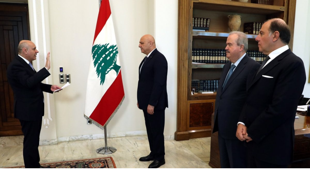 بحضور جابر... المدير العام لوزارة المالية يؤدي اليمين أمام الرئيس عون