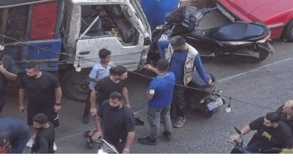 شاحنة تدهس مواطنين في بيروت وسقوط قتلى