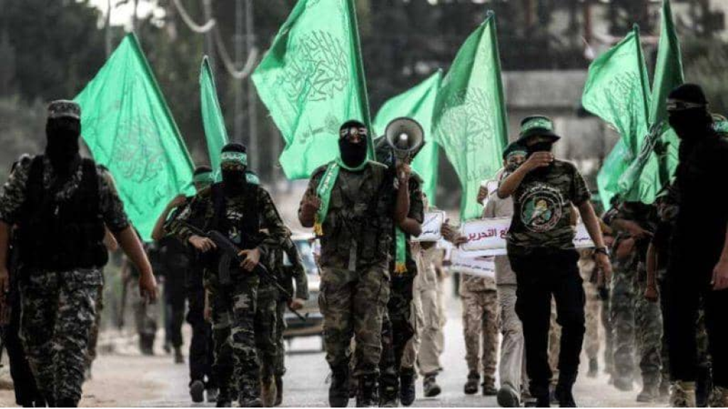 حماس” تنفي اغتيال أي من قيادييها في العيرونية