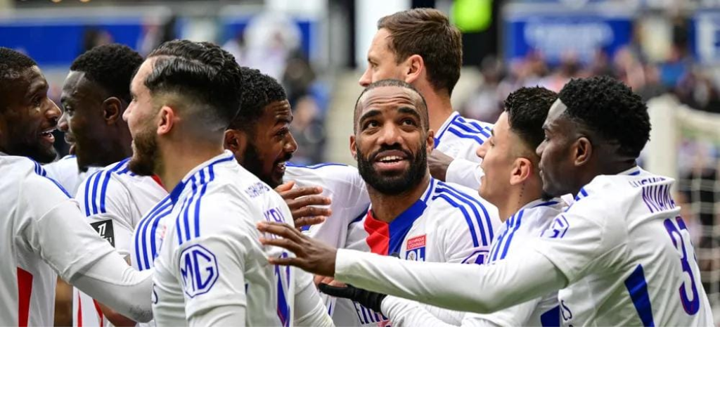 ليون باق في الدوري الفرنسي بعد قبول استئنافه