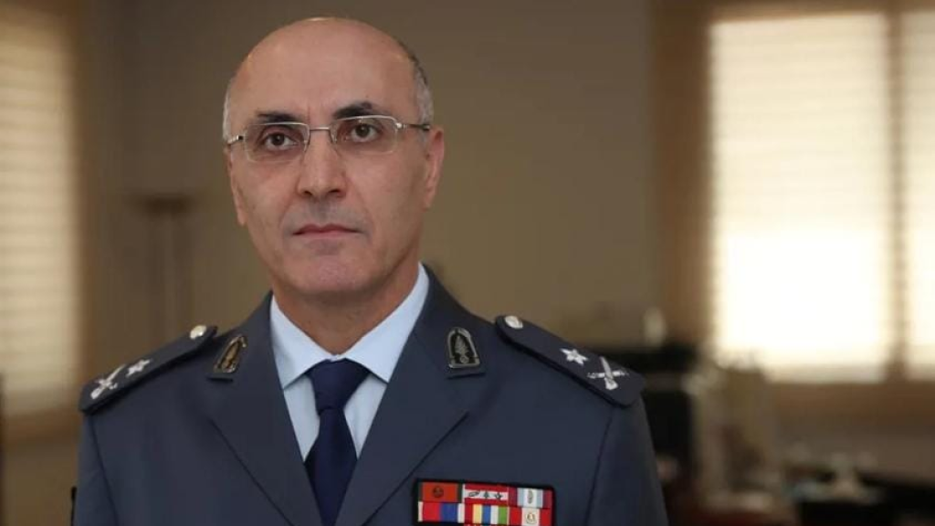 الحجار يستقبل الصمد:ملف الفارين أولوية في جلسة الحكومة غداً.
