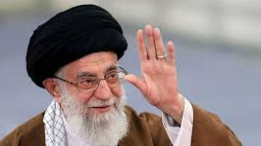 خامنئي يتوعّد: قادرون على استهداف مواقع أميركية متى نشاء والهجوم على “العديد” ليس حادثاً عابراً