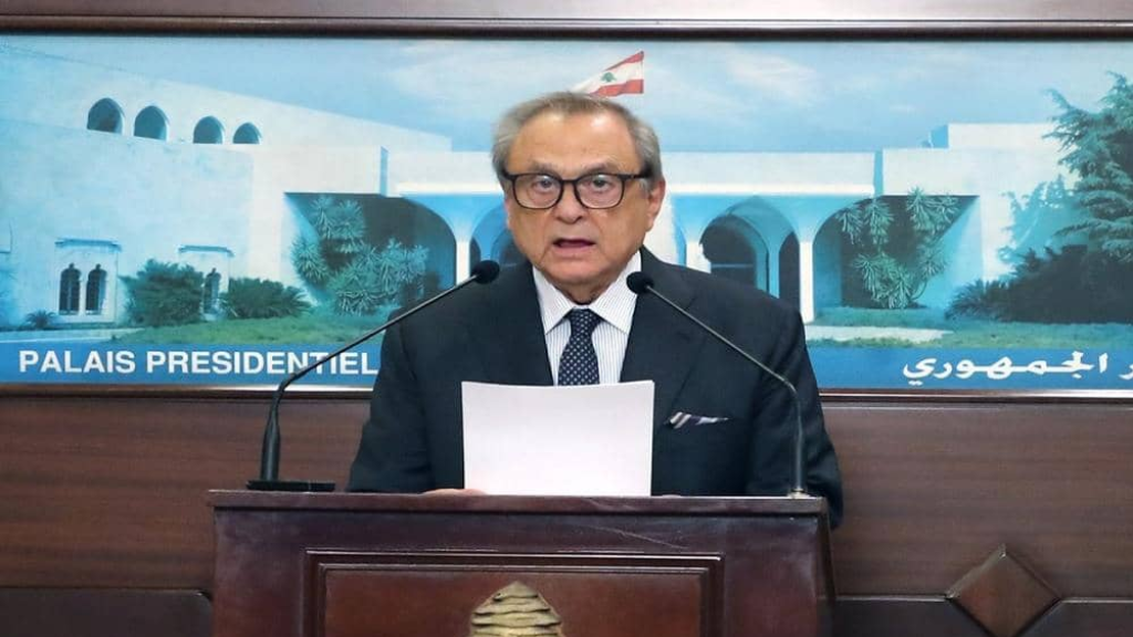 حبيب من بكركي: نأمل بالحصول على قروض إضافية