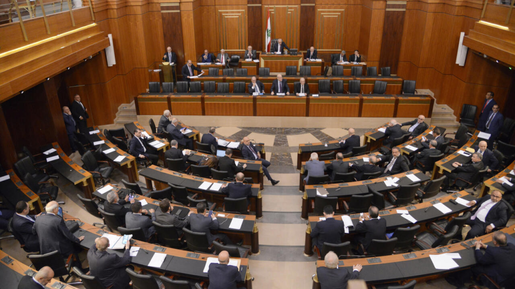 جلسة مناقشة الحكومة: جردة حساب أولى.. وسجالات نيابية!