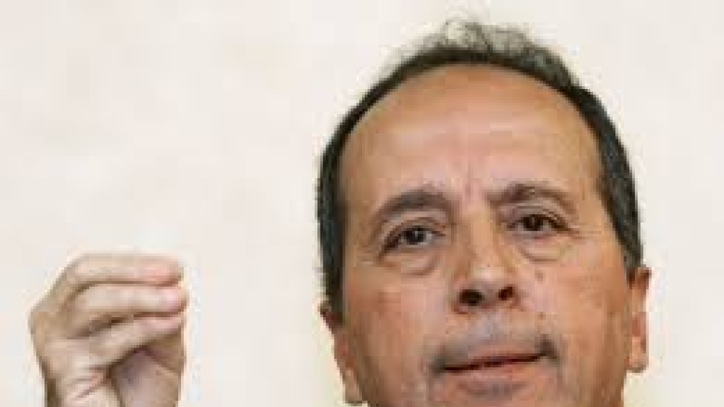 السيد ....لماذا تصر الإدارة الأمريكية على إرسال موفدين غير محترفين