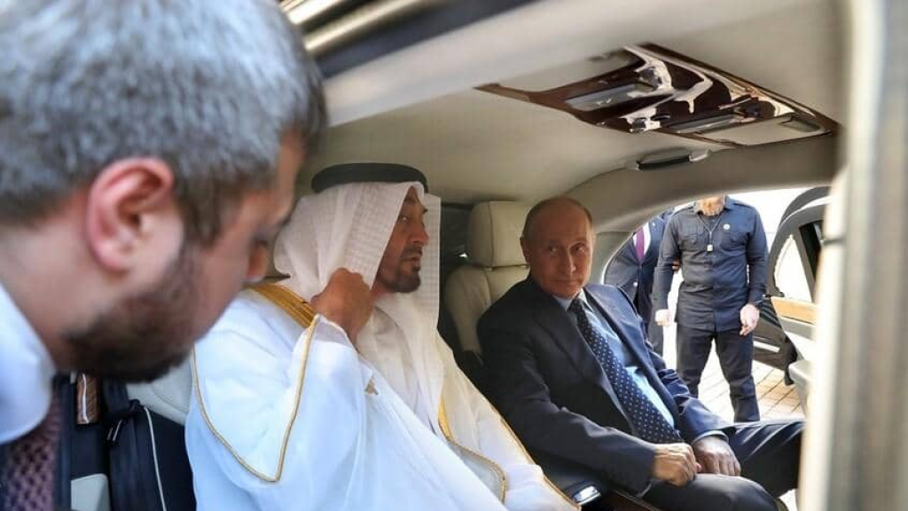 بوتين يكشف ماذا ناقش في سيارة أوروس مع زعماء أجانب