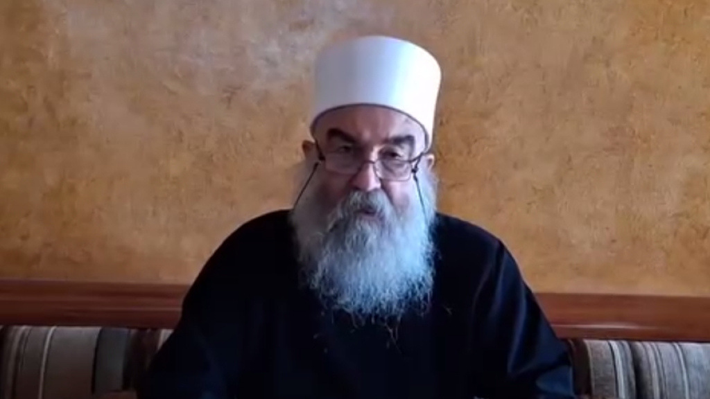 الهجري يتهم الشرع بقيادة حكومة تكفيرية ويتبرأ من المخربين والمحرضين أيا كانت طائفتهم (فيديو)