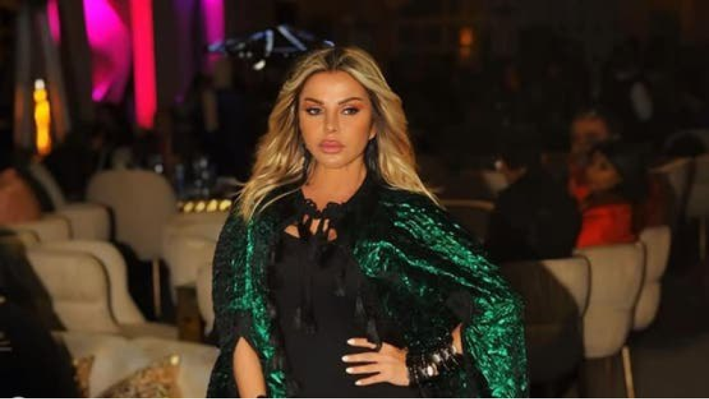 انهار السقف على رأسها.. جراحة عاجلة للفنانة رزان مغربي في مصر