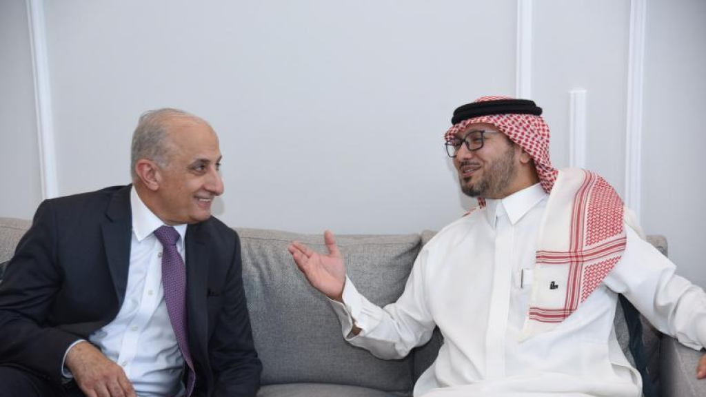  سفير المملكة يزور  الدكتور خلدون الشريف في طرابلس.. دلالات تقدير عميق