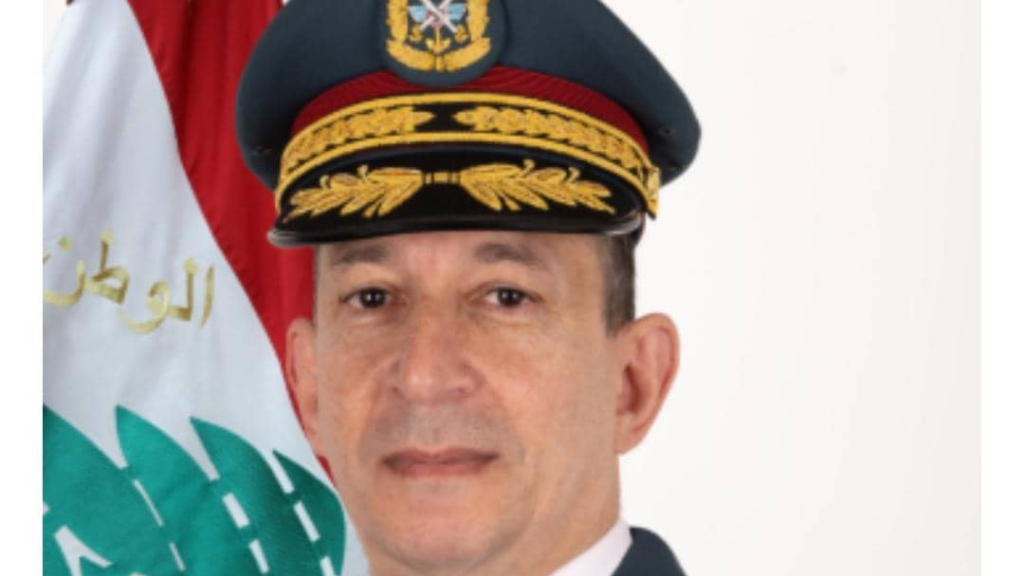 قائد الجيش: مستمرون ببسط سلطة الدولة على كامل أراضيها