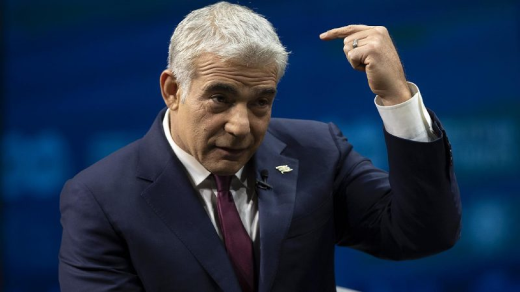 لابيد: سياسة نتنياهو ستؤدي إلى كارثة إنسانية