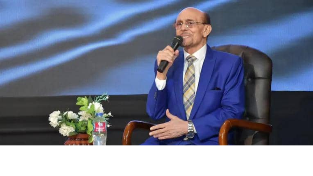 نقل الفنان المصري محمد صبحي إلى المستشفى بعد وعكة صحية طارئة