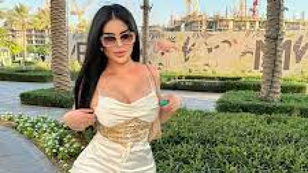  أطلت بملابس ضيقة.. روبي تُثير الجدل بأغنيتها الجديدة (صورة)