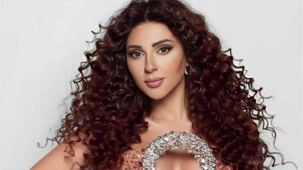 ميريام فارس تتألق بالكاش مايوه وتبرز موهبتها