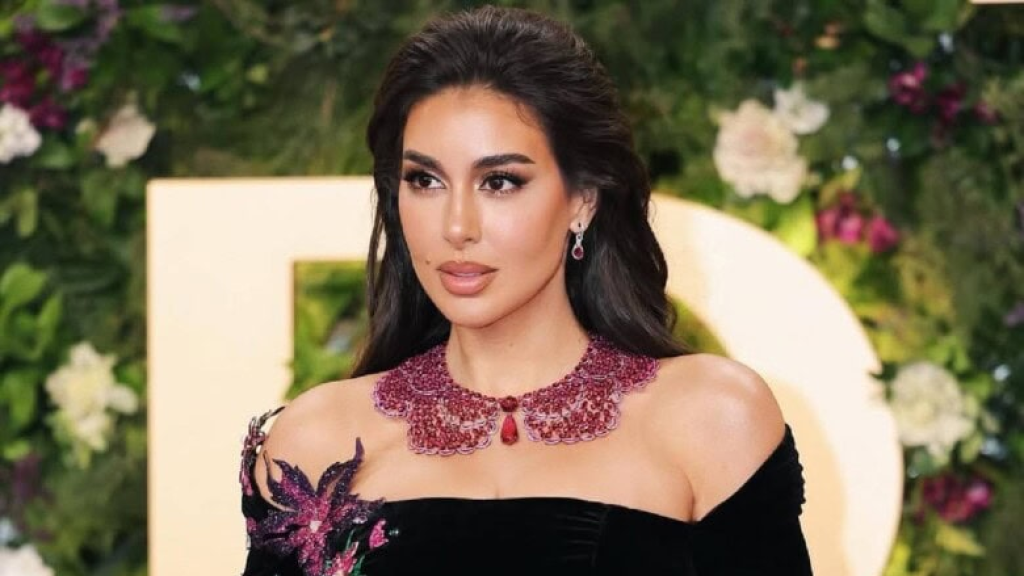 فستان كروشيه.. ياسمين صبري تشعل السوشيال ميديا بإطلالة جريئة