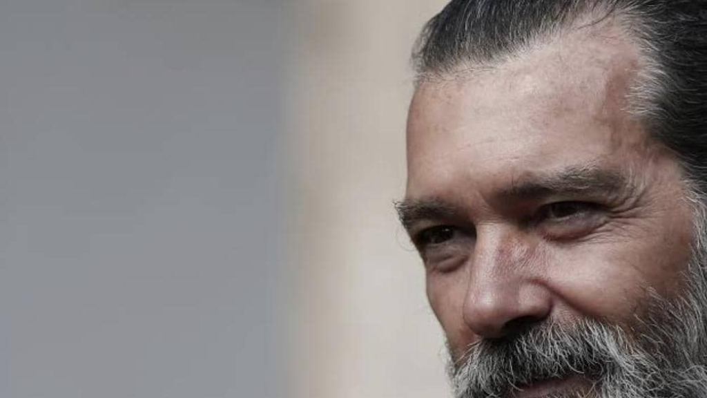 إعتزال أنطونيو بانديراس؟