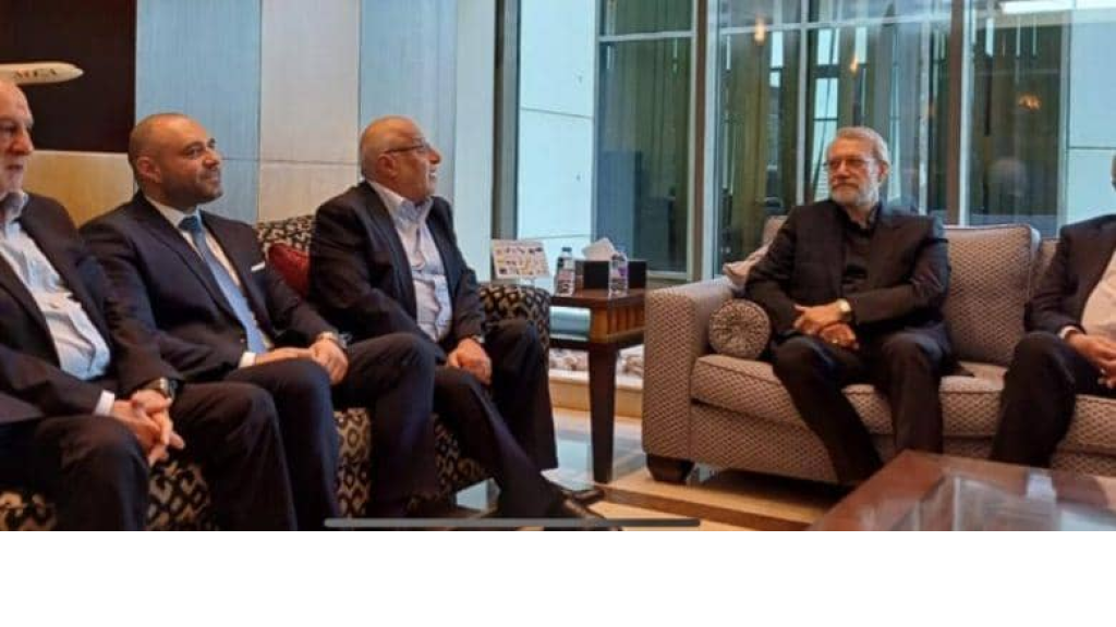 ماذا أعلن لاريجاني فور وصوله الى بيروت؟