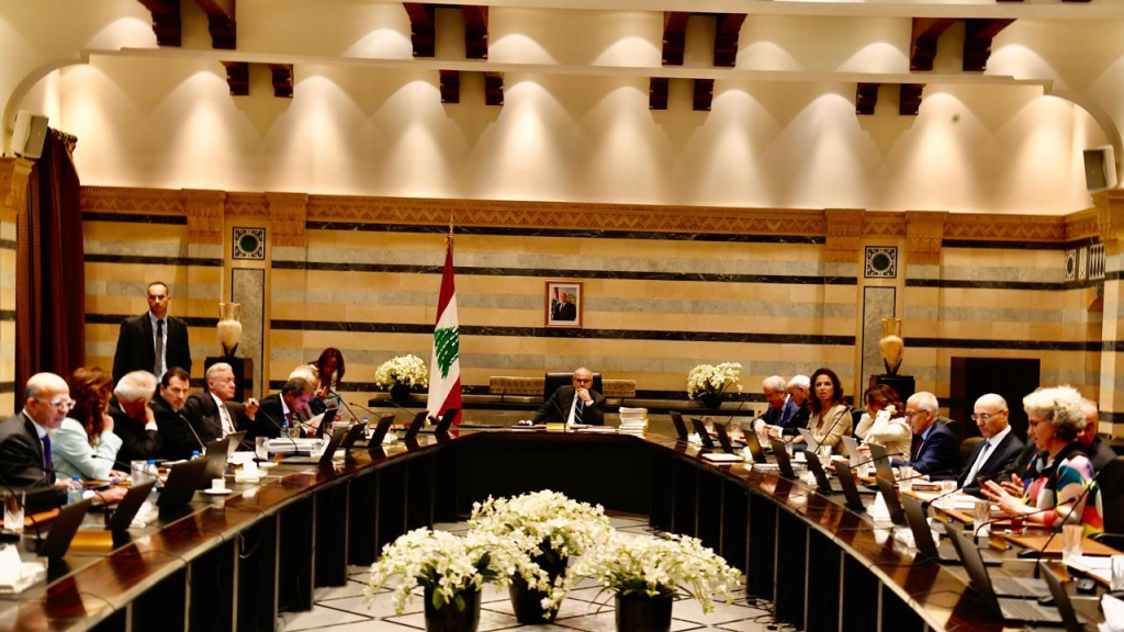 بدء جلسة مجلس الوزراء