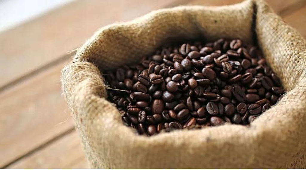 نزاع الرسوم بين أميركا والبرازيل يضرب أسعار البن