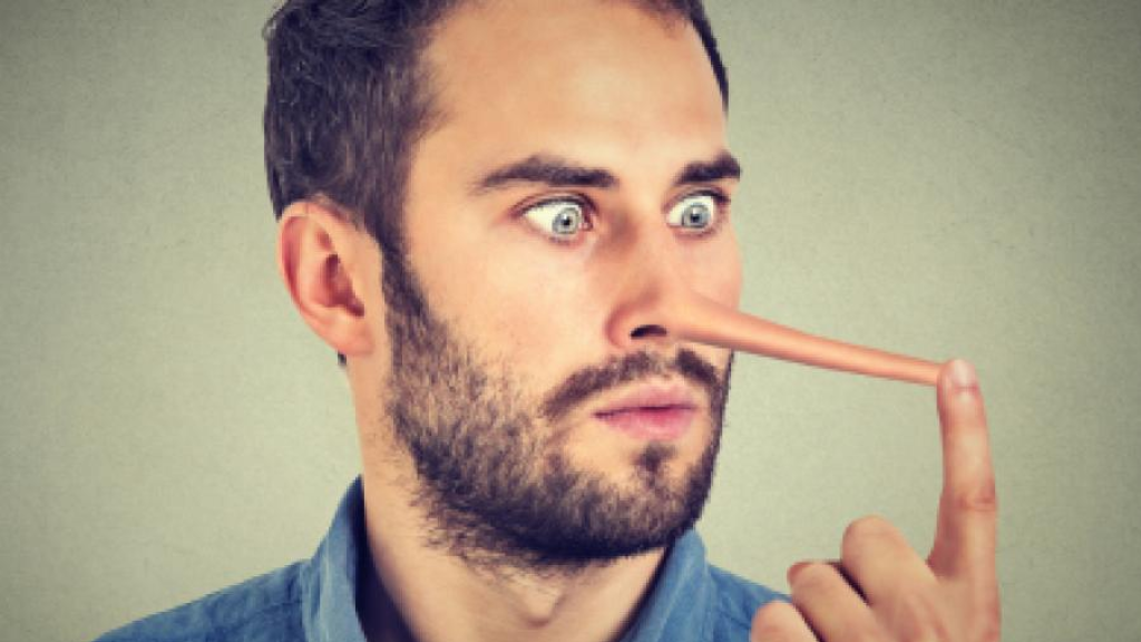 كيف تعرف الشخص الكاذب من وجهه؟