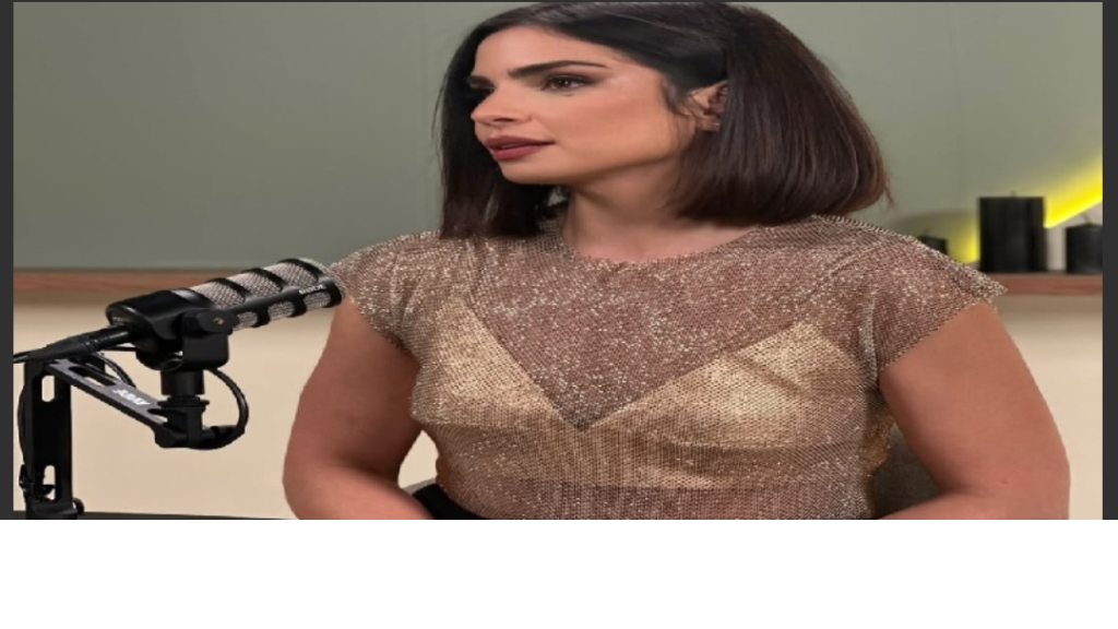 مواقفي السياسية وطنية