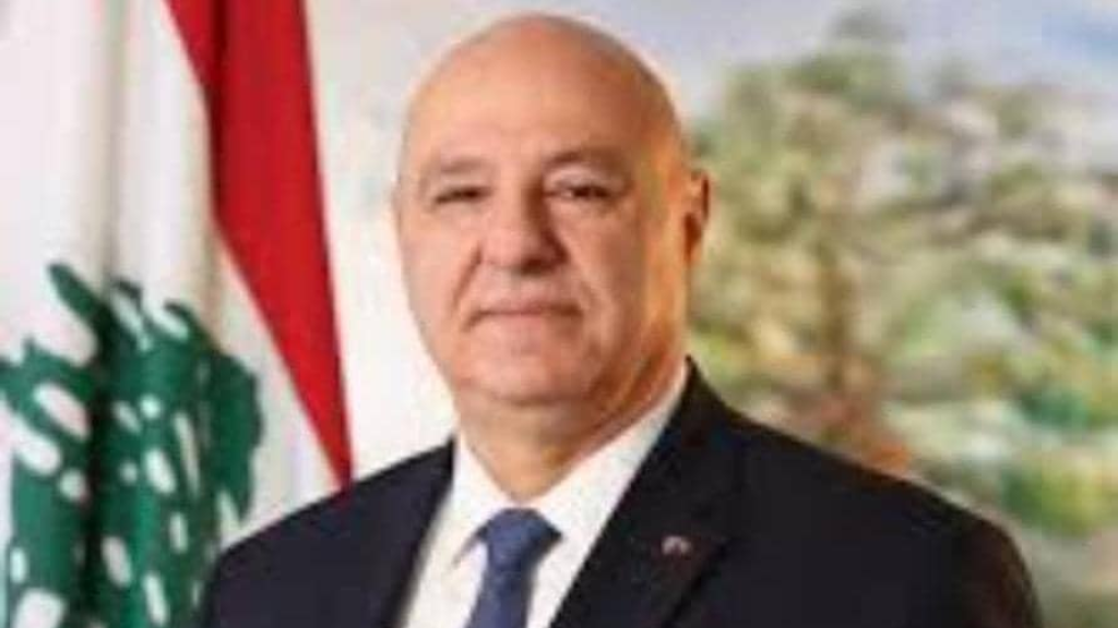 عون: سلاح “الحزب” شأن داخلي.. والطائفة الشيعية “ما حدا بشيلا من مطرحها”!